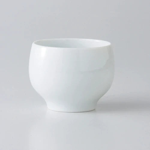 Saikai Ceramics: Tea Professional's White Porcelain Tea Cup Maru - 175 ml
