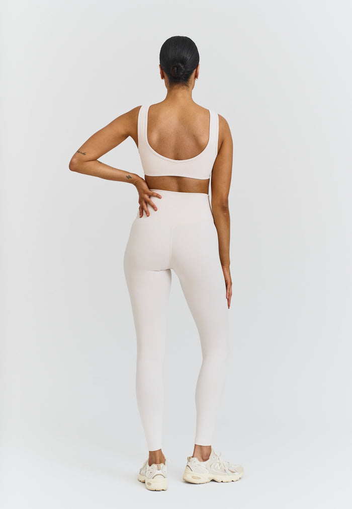 Softsculpt Deep V-Neck Bra Marshmallow