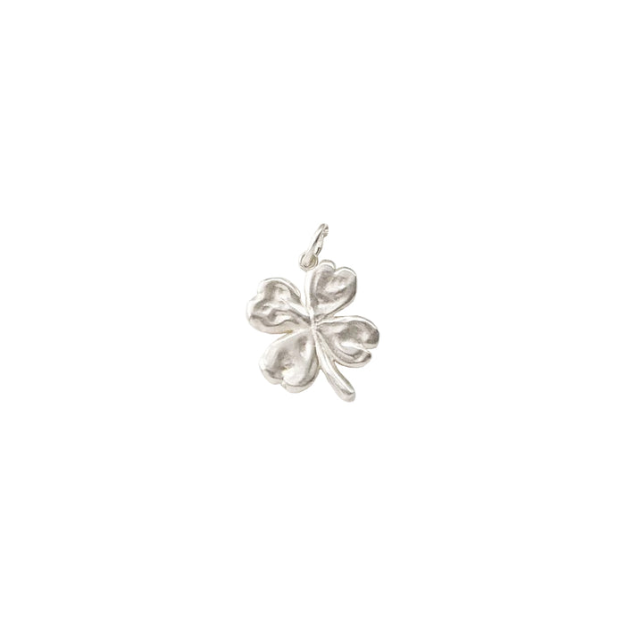 AIDA Impact x Hypend LUCKY CLOVER NECKLACE, Silver