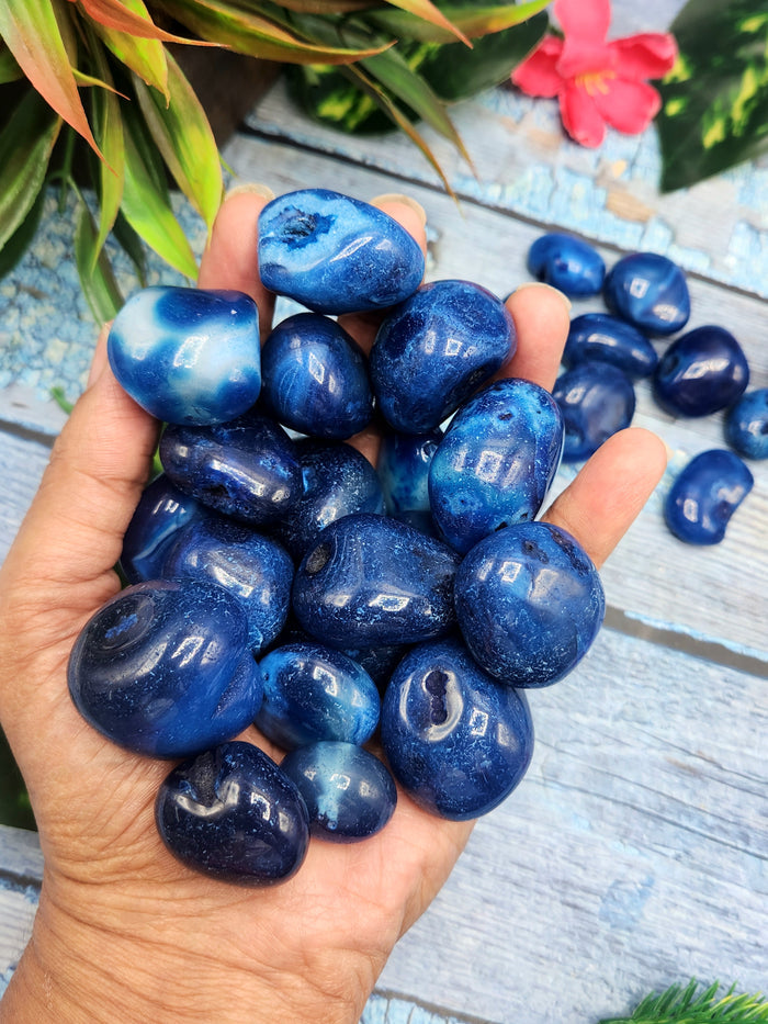 Blue Onyx Tumbles - A Gateway to Tranquility and Protection | Crystal | Gemstone | Reiki | Chakra Healing | Lot of 28 pieces - Shwasam