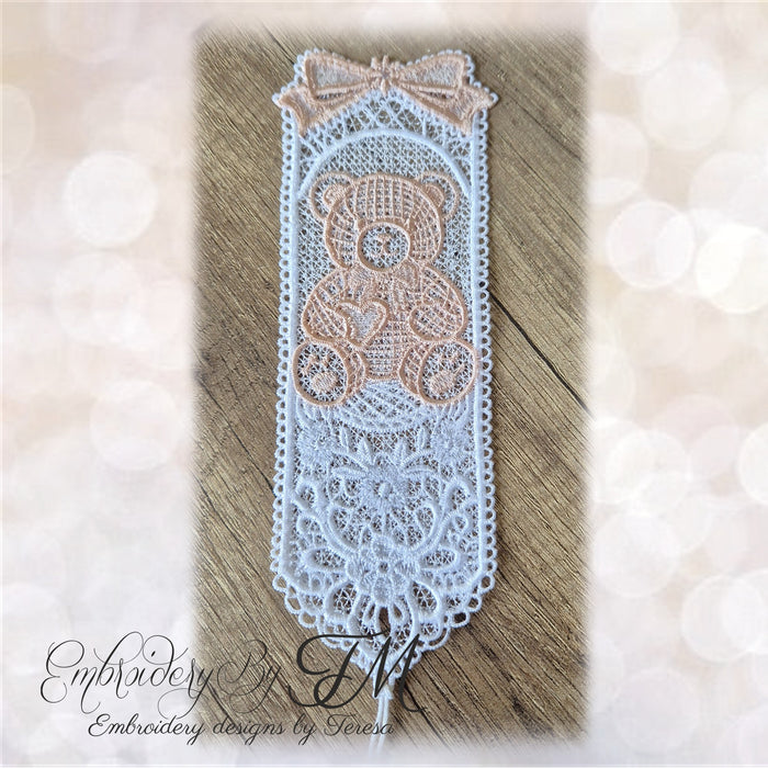 Bookmark cute bear/ 5x7 hoop