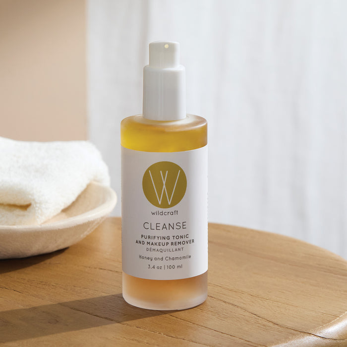 Wildcraft-Cleanse Purifying Tonic and Makeup Remover-Skincare-cleanse-makeup-remover-lifestyle-1-The Detox Market |