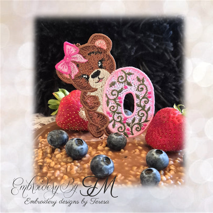 Cute bear No.0 / two variations/4x4 hoop