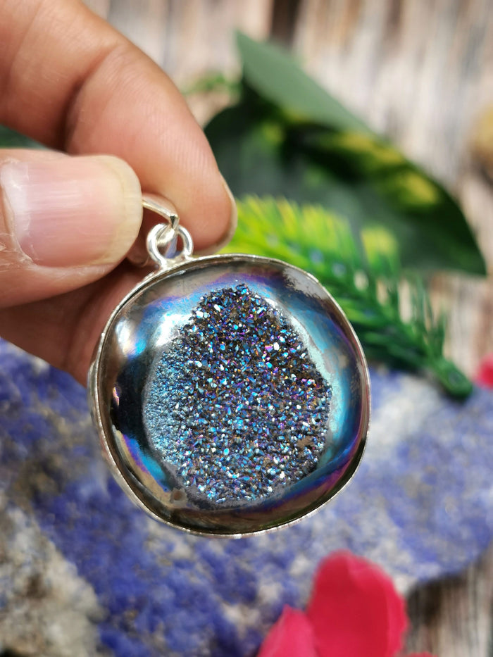 Druzy Pendant in German Silver - crystal/gemstone jewelry| Mother's Day/birthday/engagement/wedding/anniversary gift - Shwasam