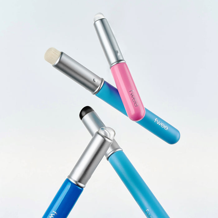 Fingerlike Lip Brush