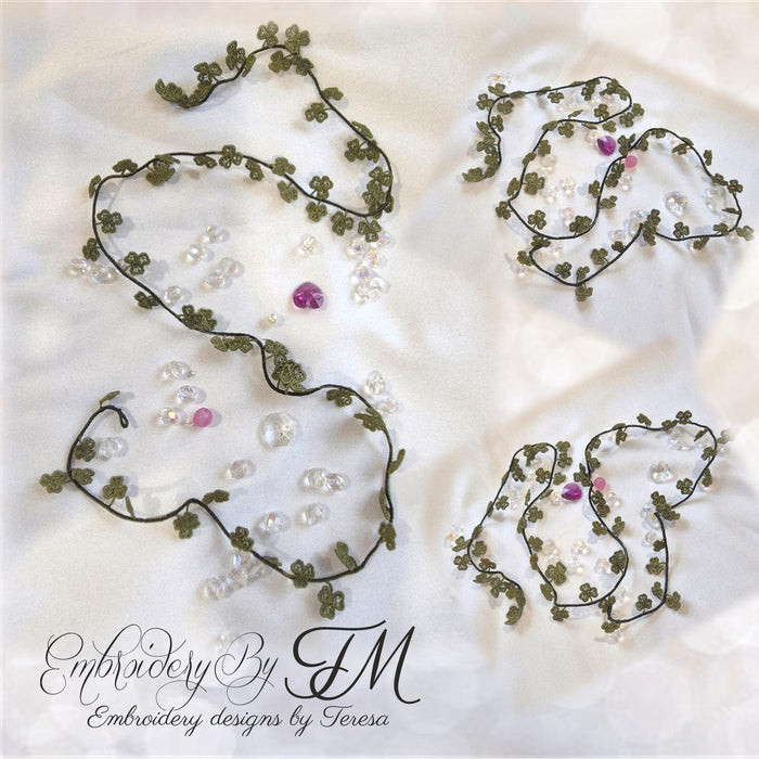 Garland with three-leaf clover /5x7 hoop