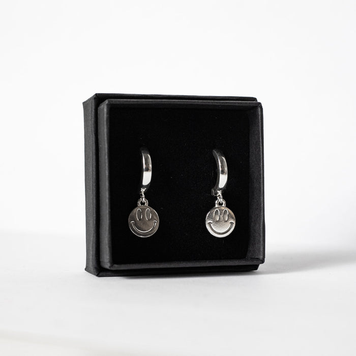 Laura Vartio SMILEY EARRINGS, Silver