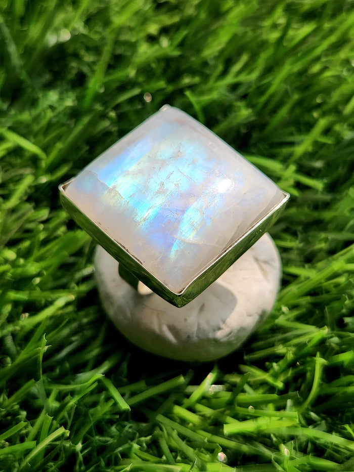 Moonstone Finger Ring in 925 silver - Embracing Lunar Elegance and Mystical Radiance - Shwasam