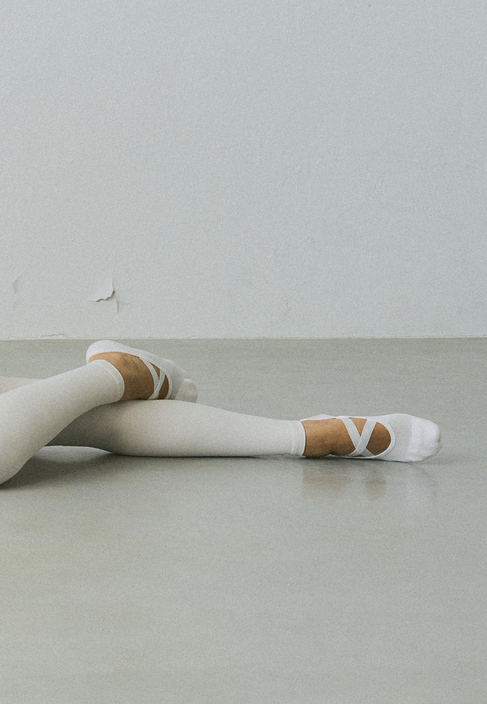 Pilates Grip Socks Off White