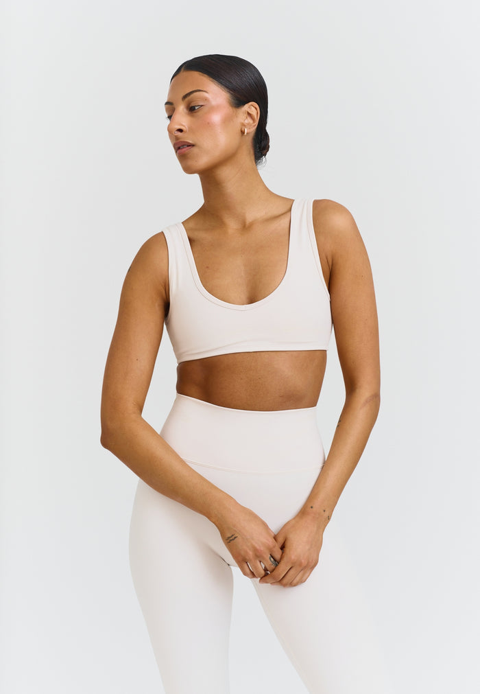 Softsculpt Deep V-Neck Bra Marshmallow