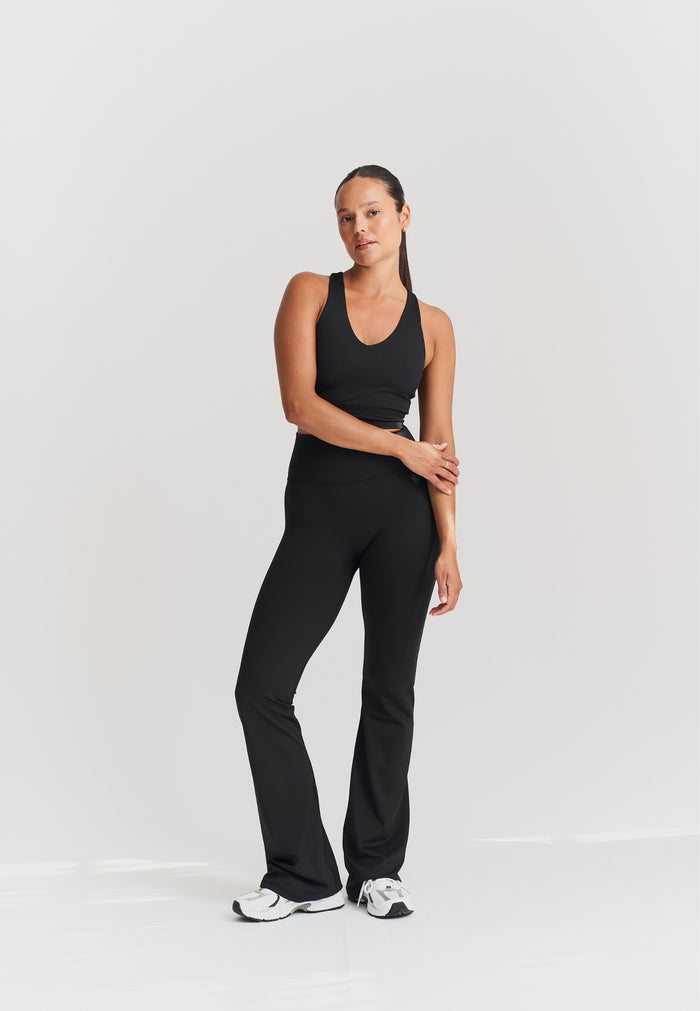 Softsculpt Flared Leggings Black