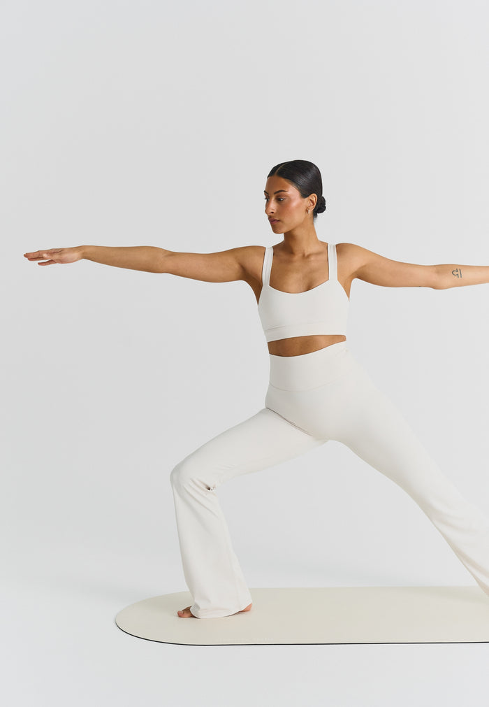 Softsculpt Flared Leggings Marshmallow