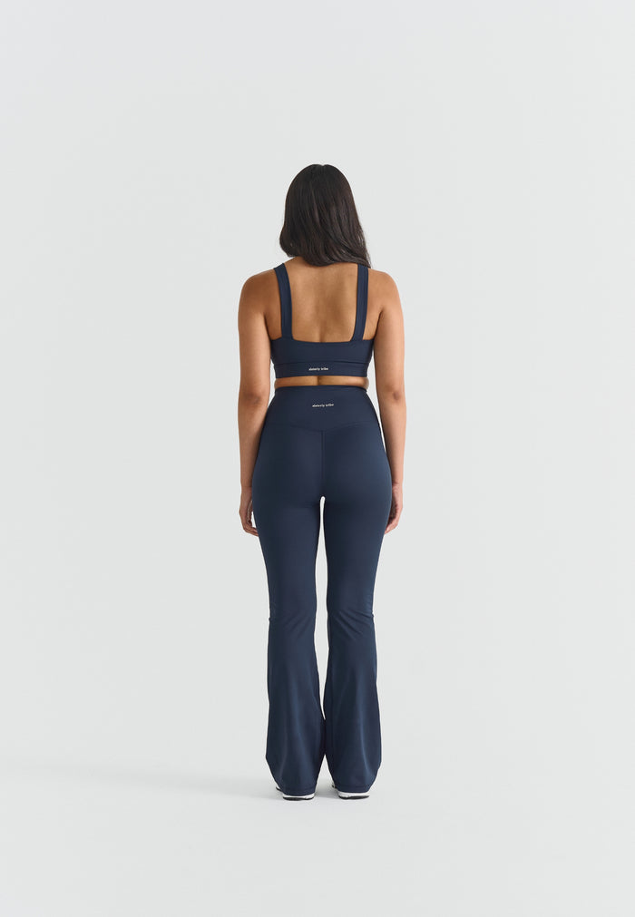 Softsculpt Flared Leggings Navy