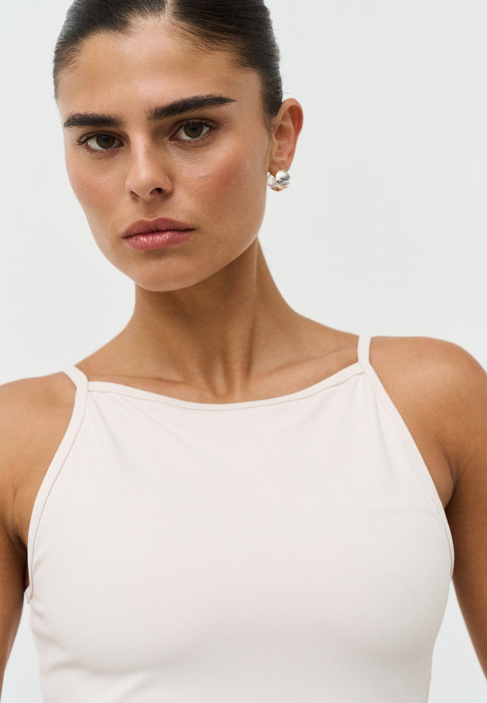 Softsculpt High Neck Top - Marshmallow