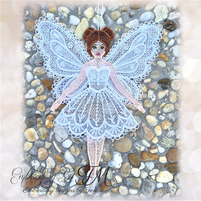 White doll FSL/5x7 hoop